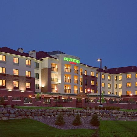 Courtyard By Marriott Madison East Hotel Exterior foto